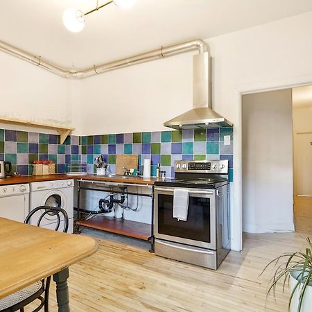 La Maison Du Mile-End Монреал Екстериор снимка