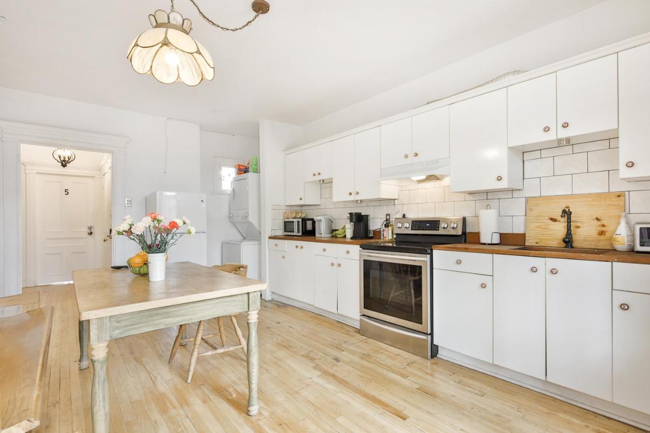 La Maison Du Mile-End Монреал Екстериор снимка