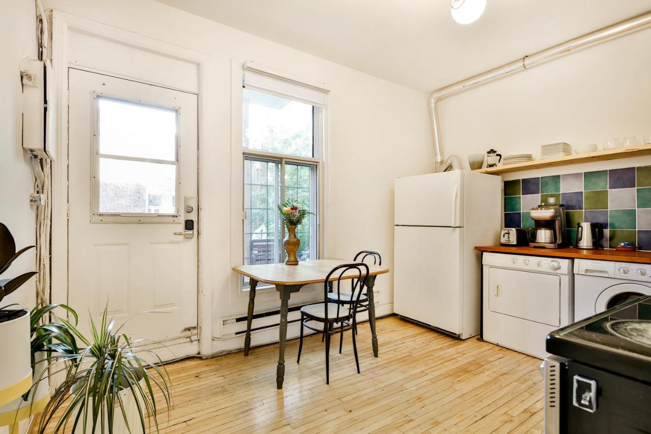 La Maison Du Mile-End Монреал Екстериор снимка