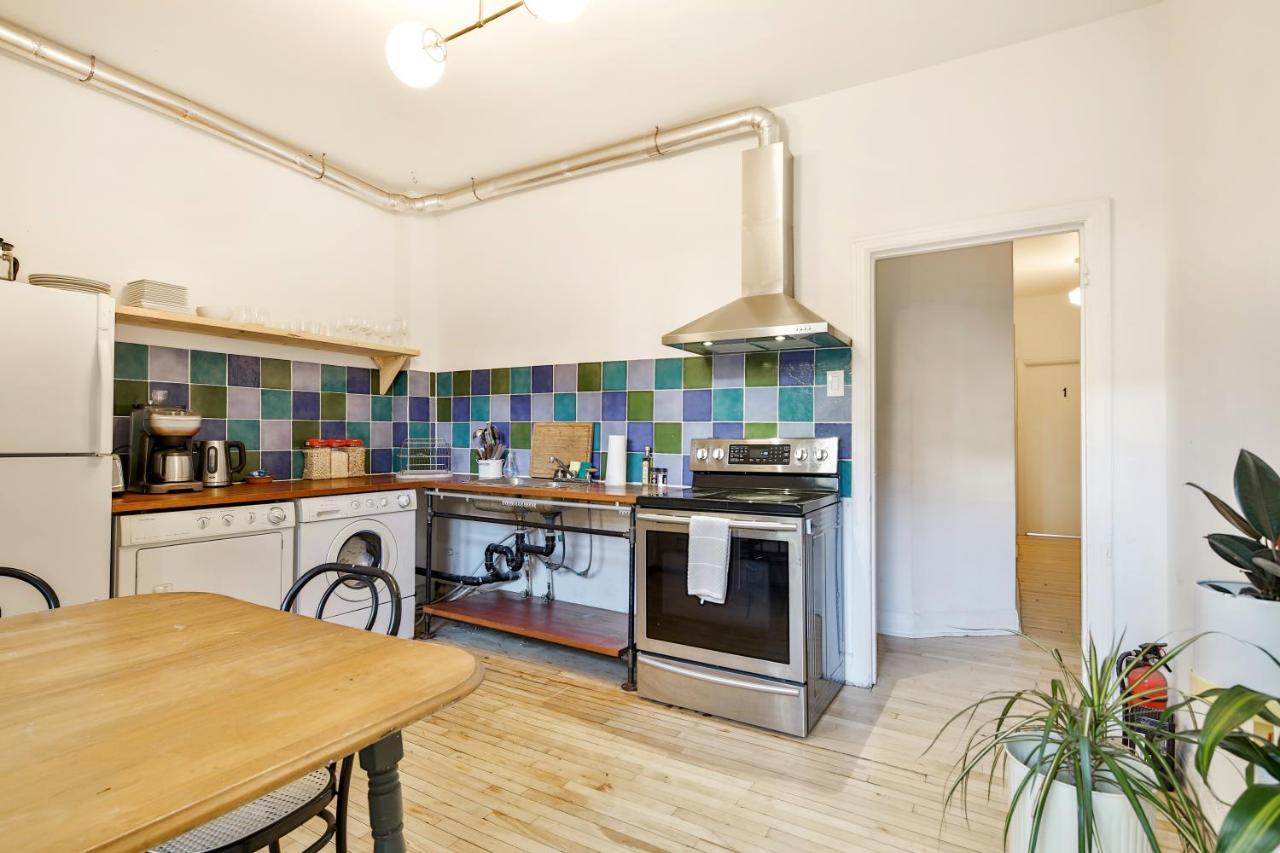 La Maison Du Mile-End Монреал Екстериор снимка